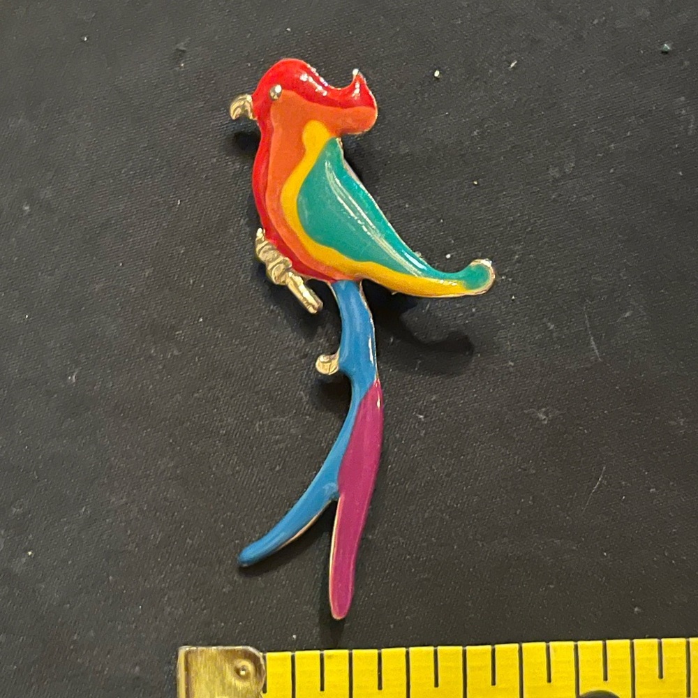 Colorful Enamel Parrot Bird Pin - Picture 4 of 5